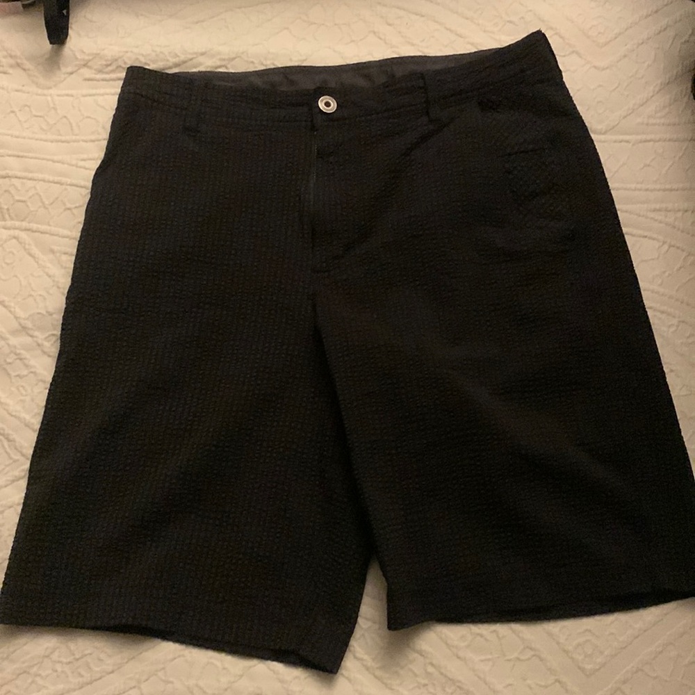 Lululemon black textured shorts